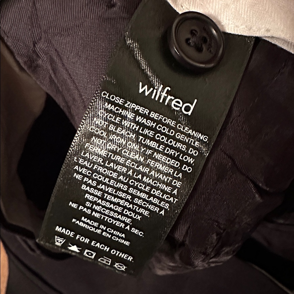 Last drop 📍Aritzia Wilfred effortless black trousers size 10 - Picture 5 of 7